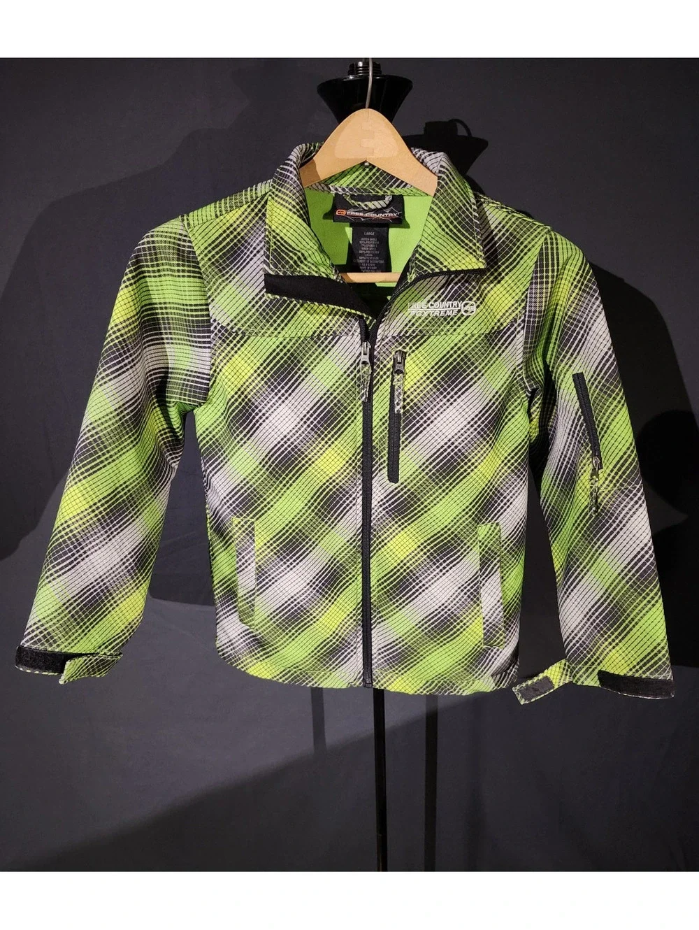 Boys Medium Free Country Durable Winter Coat Jacket for School and Play 0159